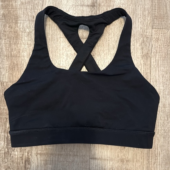 Lululemon black sport bra size 4 - Picture 2 of 2